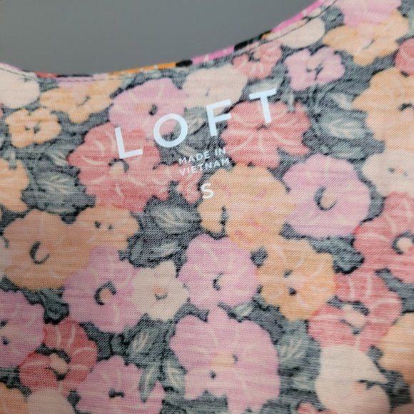 LOFT FLORAL PRINT SUMMER TOP SIZE S - Picture 3 of 4